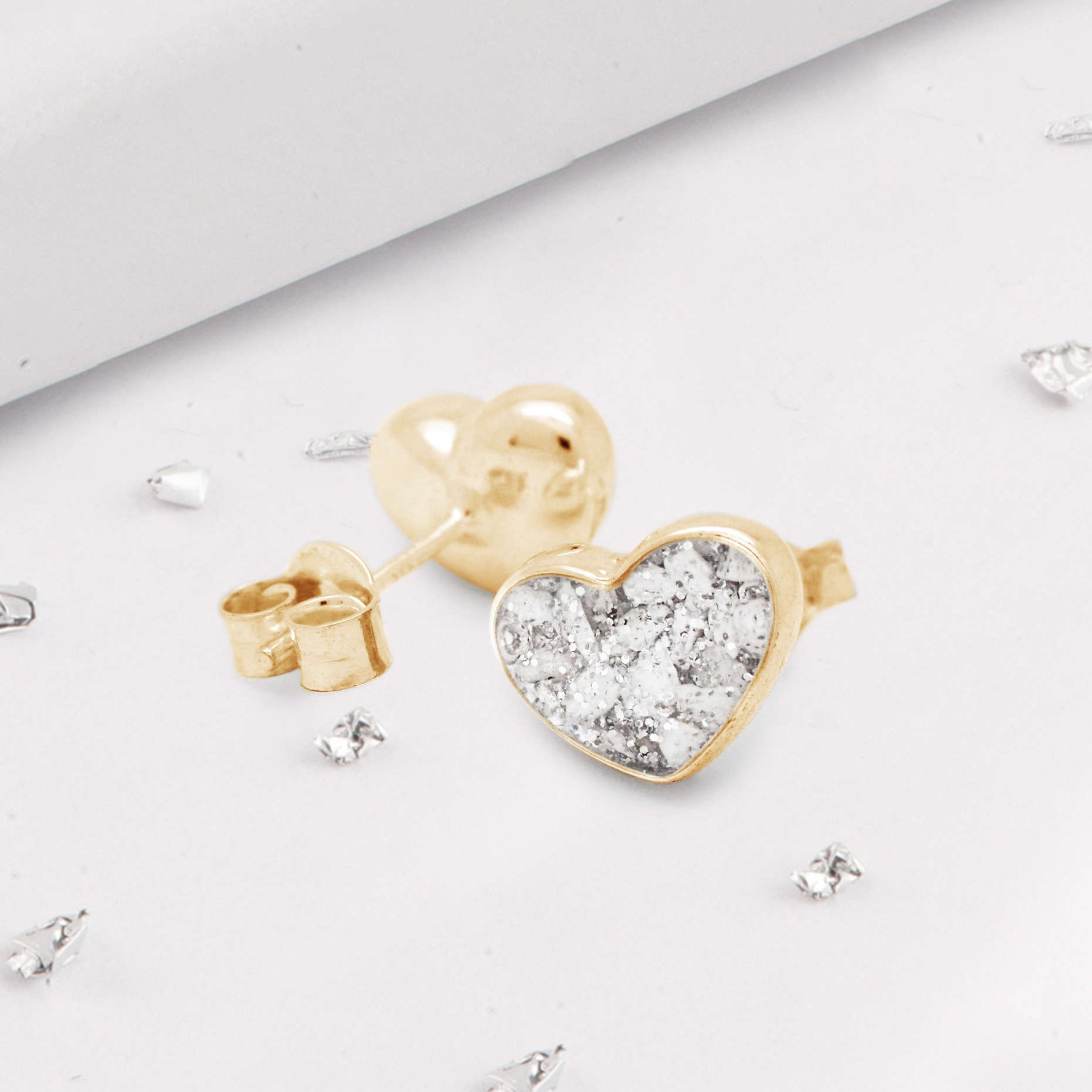9ct Yellow Gold Ashes or Hair Resin Inlaid Heart Stud Earrings