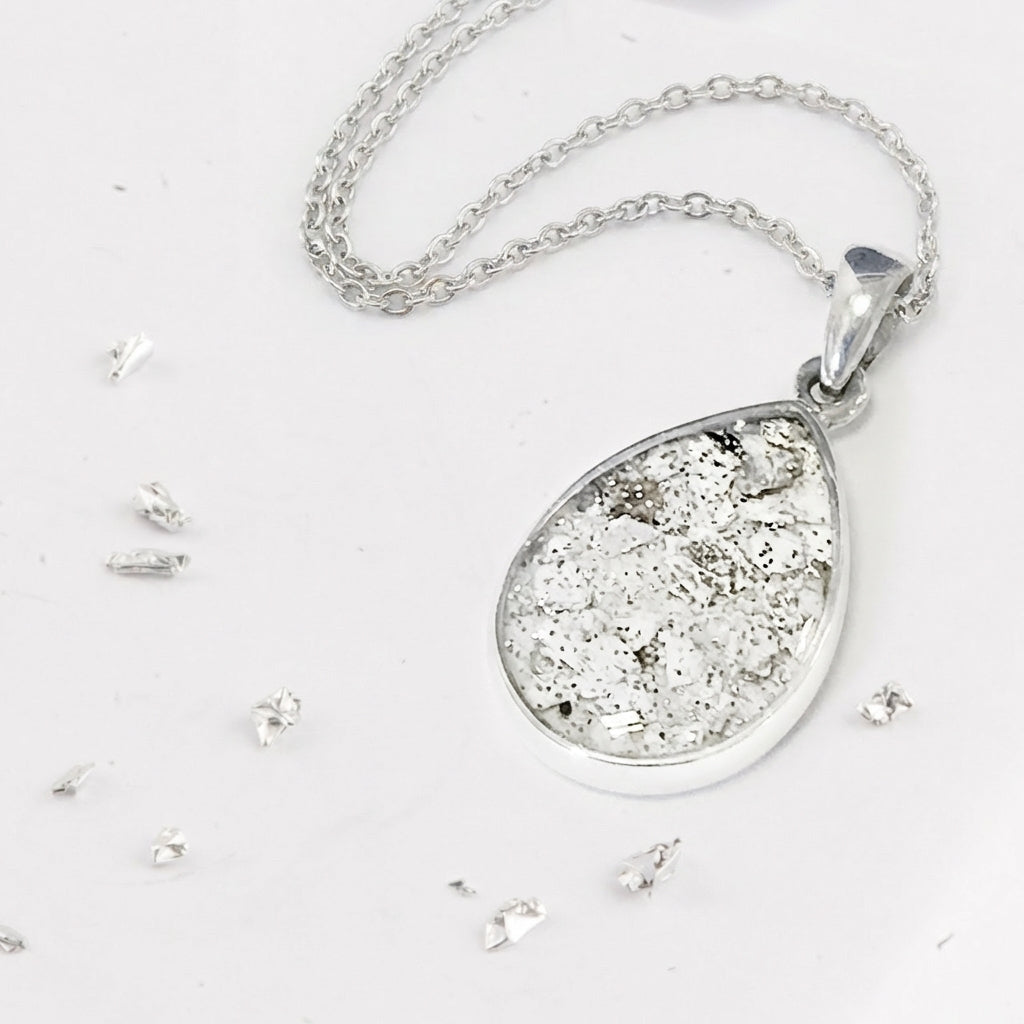 Small Resin Teardrop Inlaid Memorial Pendant