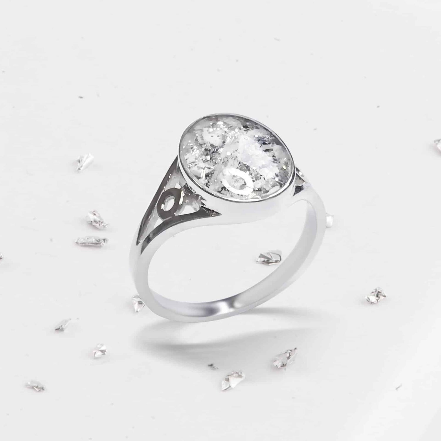 Ashes or Hair Resin Inlaid Oval Ring