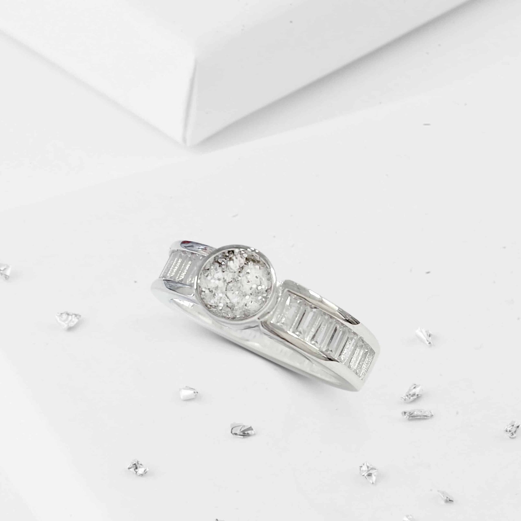 Crystal baguette shoulder round ashes or hair inlaid ring