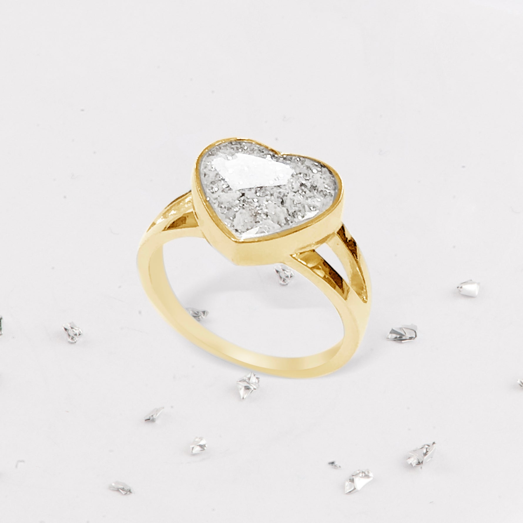 Gold Resin Inlaid Heart Ring