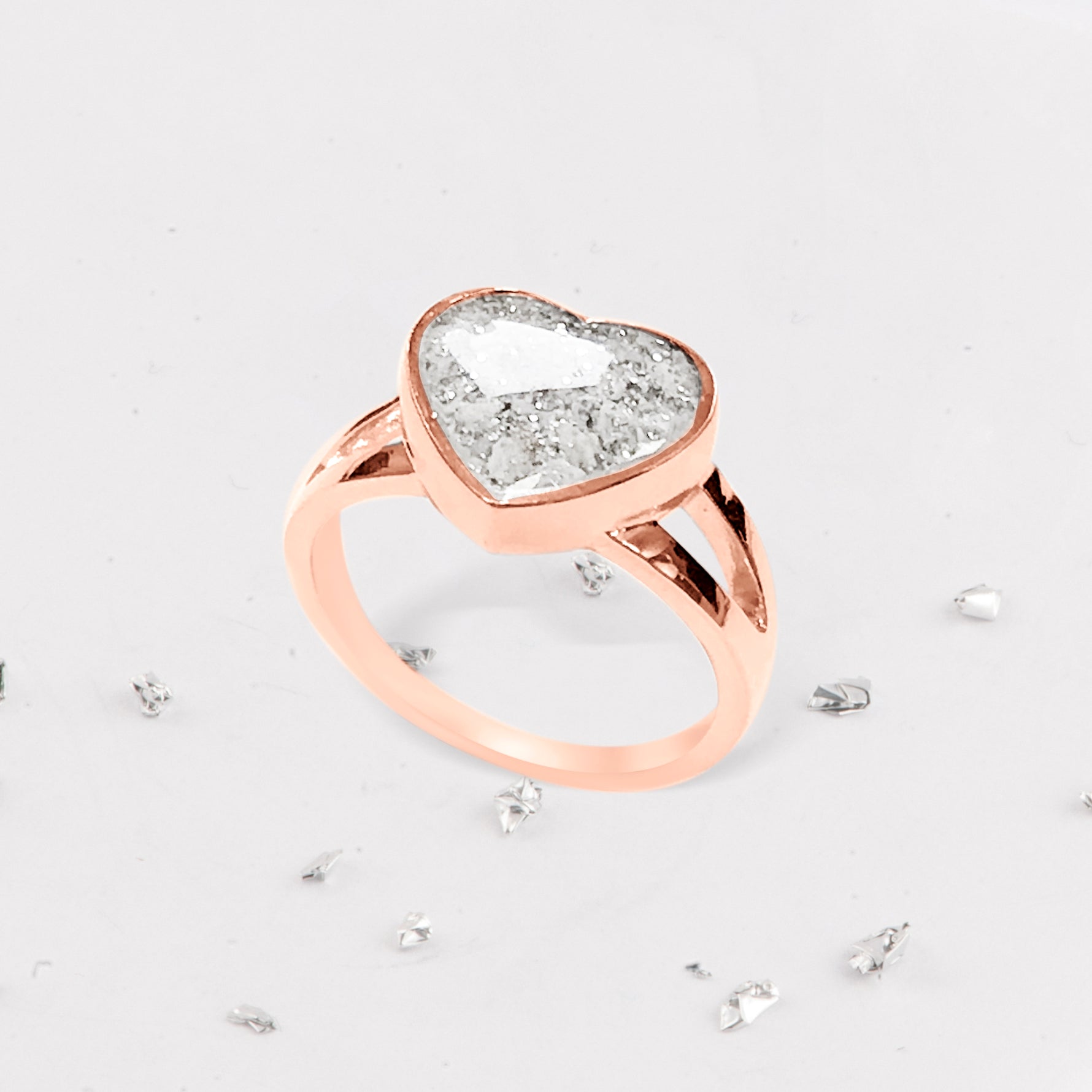 Gold Resin Inlaid Heart Ring