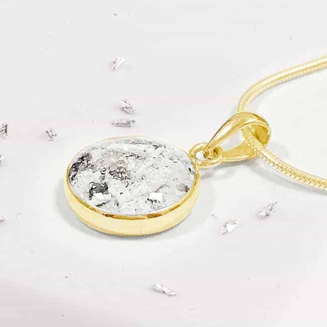 Gold Small Resin Round Inlaid Memorial Pendant