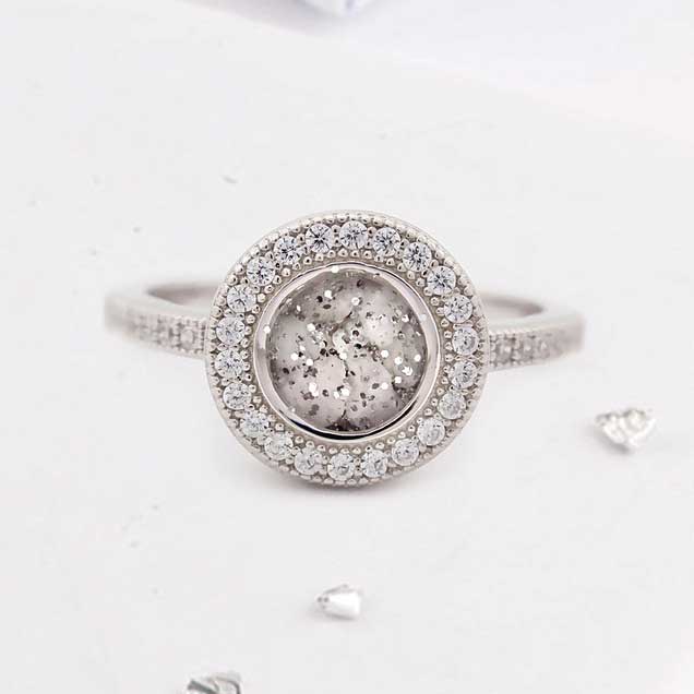 Round ashes or hair inlaid crystal halo ring