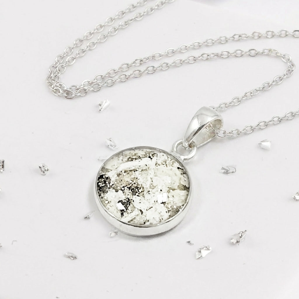 Small Resin Round Inlaid Memorial Pendant