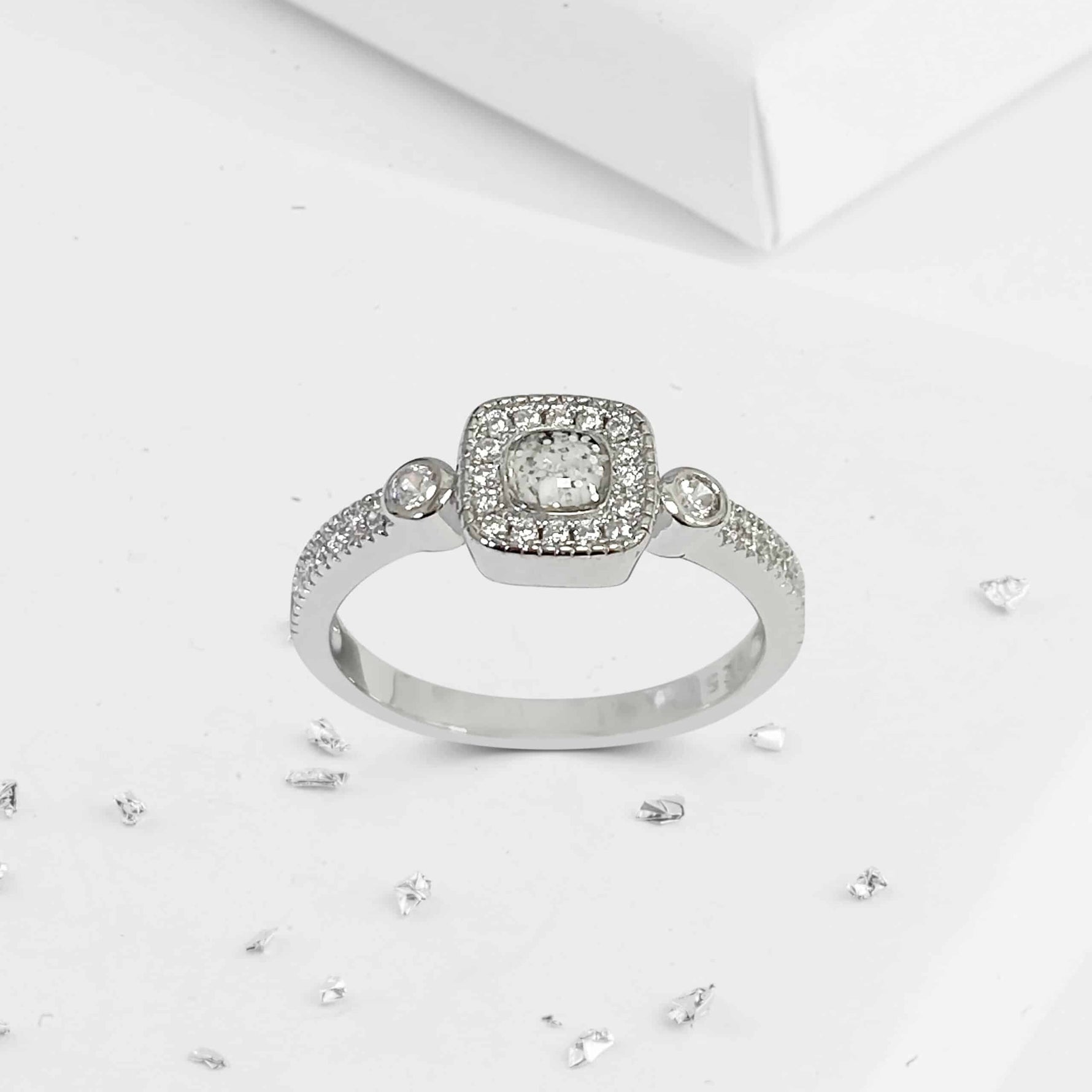 Square crystal cluster ashes or hair inlaid ring